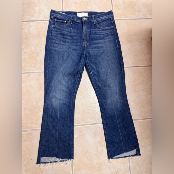 MOTHER Insider Cropped Step Fray Women's Blue Jeans - Picture 7 of 16